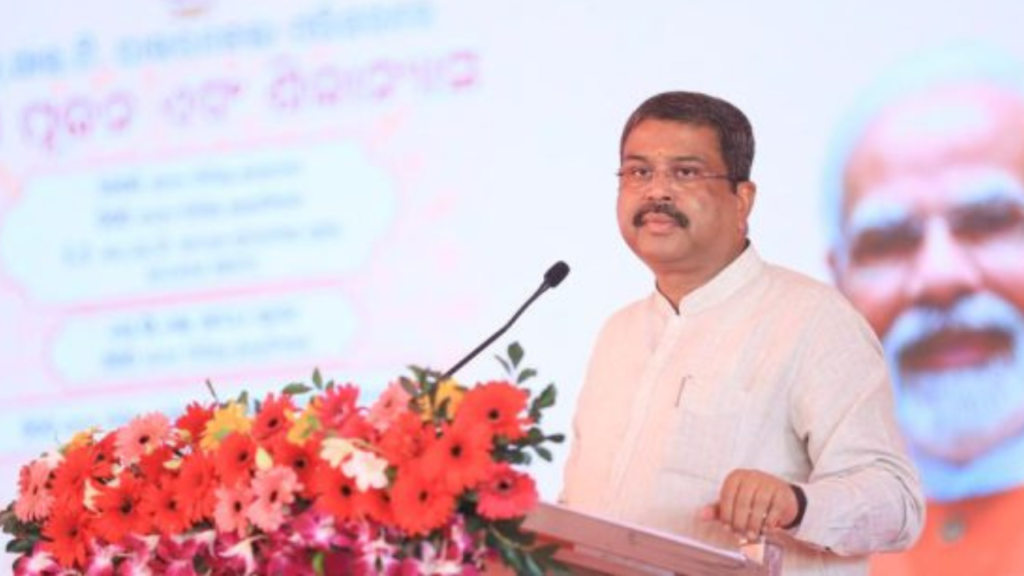 Dharmendra Pradhan motivates NIT students to aspire to be creators of wealth.