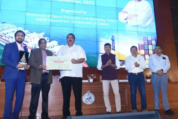 Vedanta Aluminium,Jharsuguda fetches ‘Best Exporter’ Award At Odisha State Export Award
