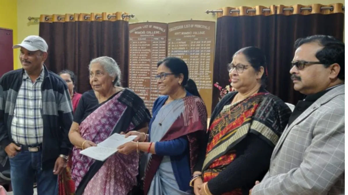Odisha Doctor Gifts Her Residence To Women’s College In Sambalpur 