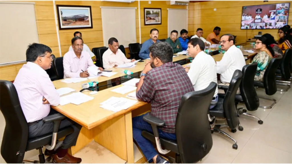 Principal Secretary Takes Monthly Review Meeting Of R.D Department
