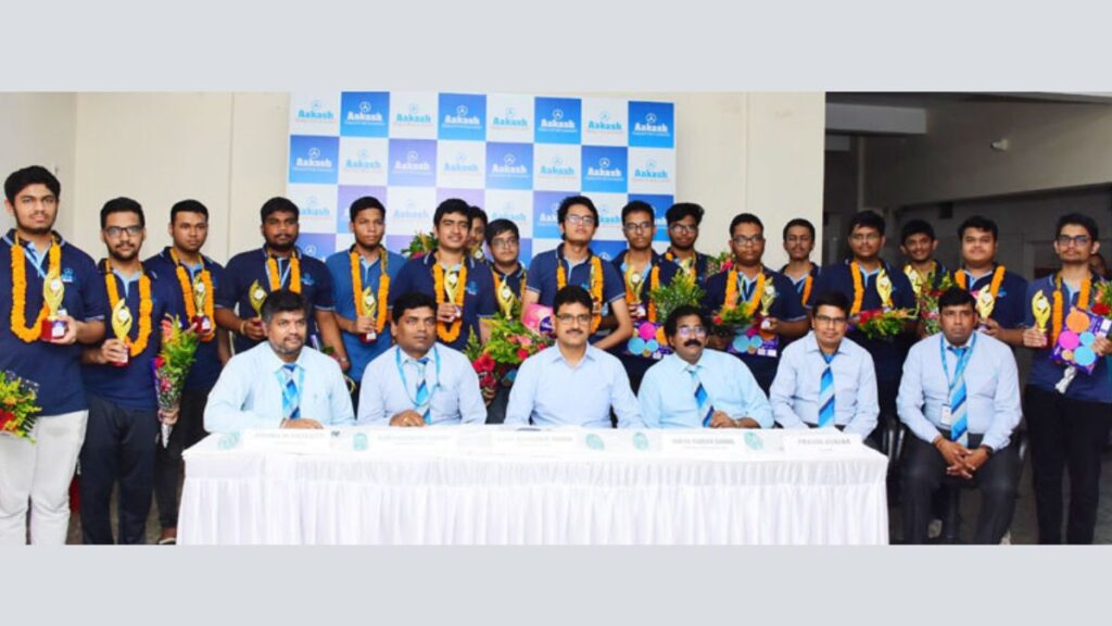 21 students of Aakash Educational Services Limited (AESL), Bhubaneswar, achieve 99 percentile or above in JEE Main-2024