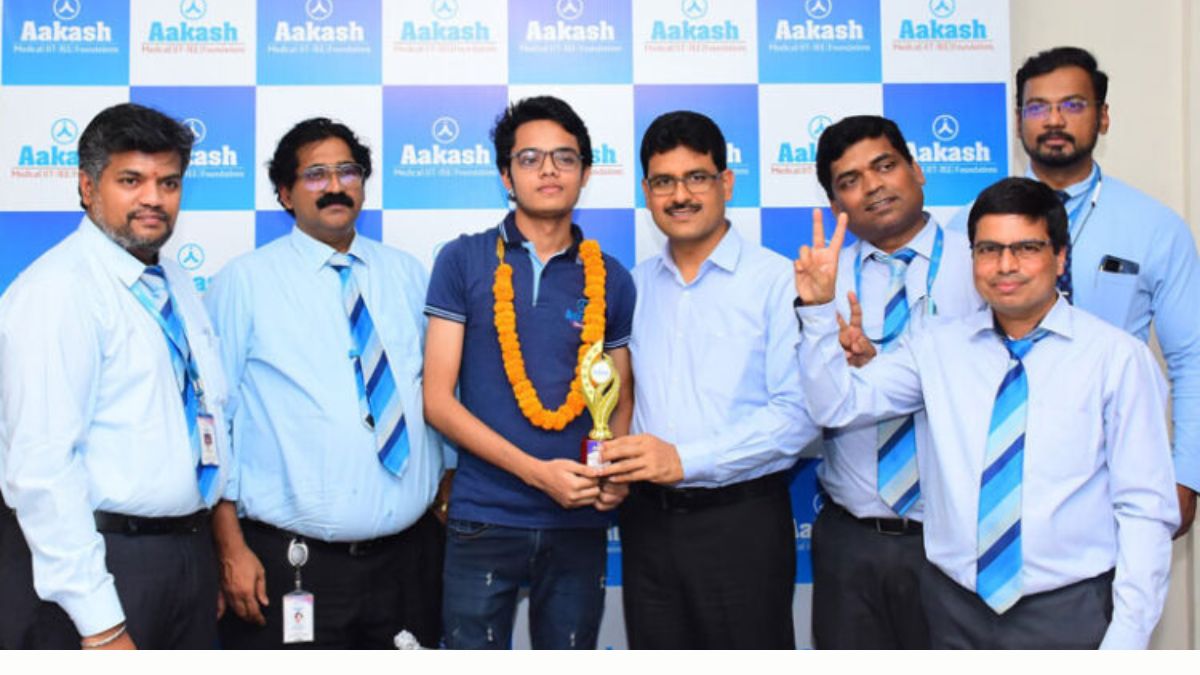 21 students of Aakash Educational Services Limited (AESL), Bhubaneswar, achieve 99 percentile or above in JEE Main-2024