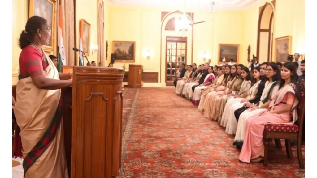 Probationers of Indian Economic Service Call on the President